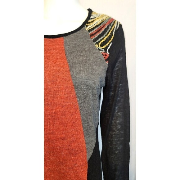 This & That Color Blocked Tunic Sweater with Yarn Embellished Size L - Picture 5 of 10